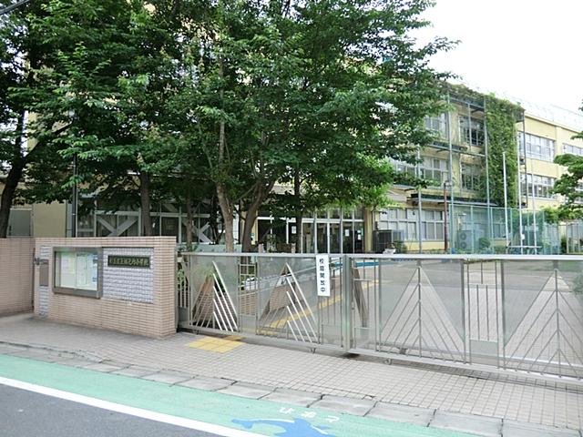 Primary school. Horinouchi to elementary school 267m