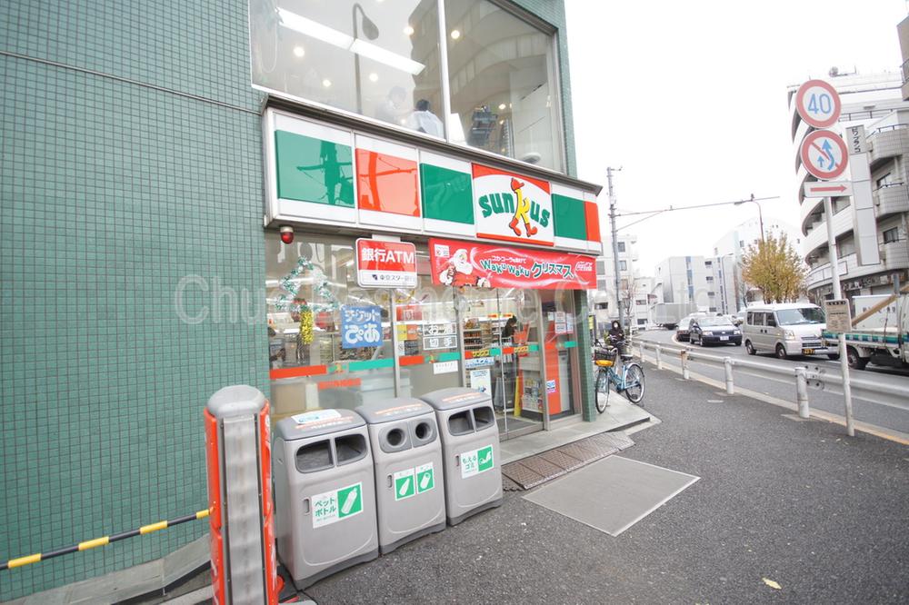 Convenience store. 157m until Thanksgiving Koenji Umezato shop