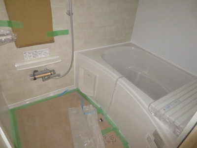 Bath. Bathroom Dryer ・ It is also safe shift bus time with add-fired function!