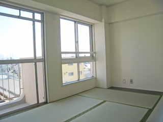 Other room space. It is a photograph of the 609 in Room.