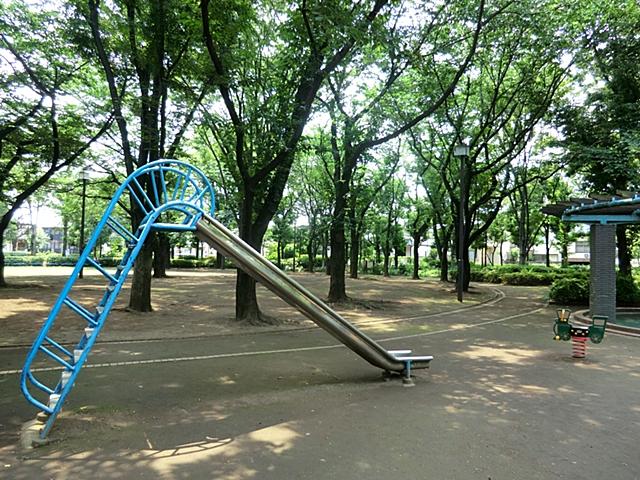 park. 415m until Tsukayama park
