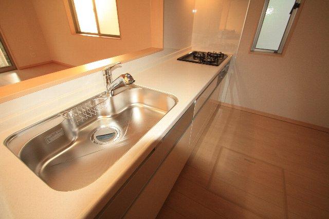 Same specifications photos (living)