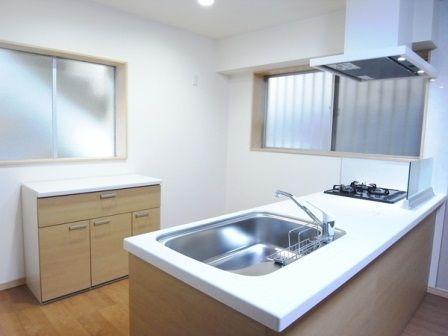 Kitchen.  ◆ New interior full renovation ◆ System kitchen of state-of-the-art amenities