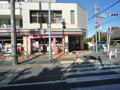 Convenience store. 3-minute convenience store walk up (convenience store) 210m