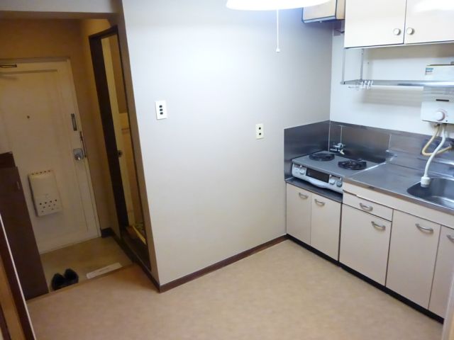 Living and room. There is also a margin around the kitchen