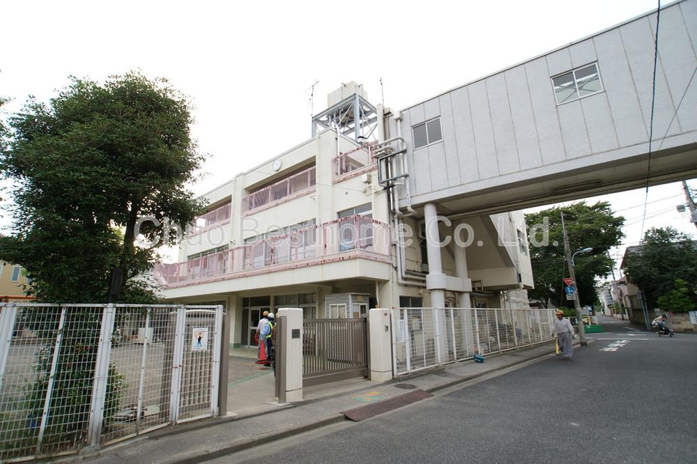 kindergarten ・ Nursery. 240m to Nihon University kindergarten