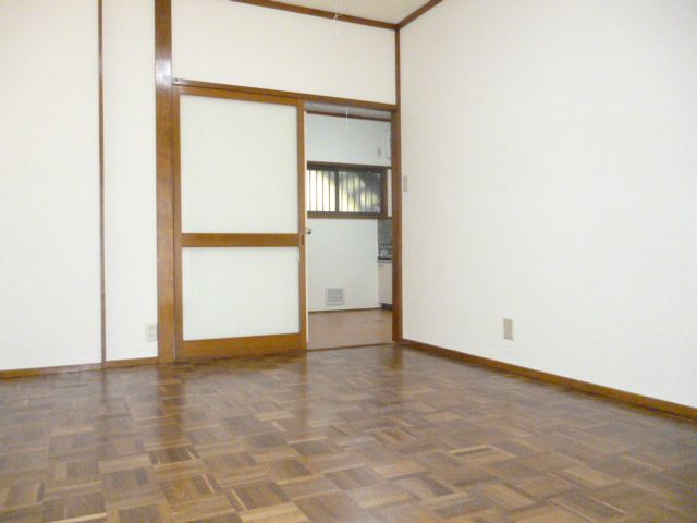 Living and room. 8 tatami mat of Western-style