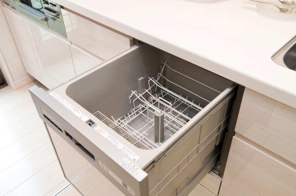 Other Equipment. Dishwasher to reduce the daily housework, It is very convenient when it comes to your, such as water conservation and sterilization. 