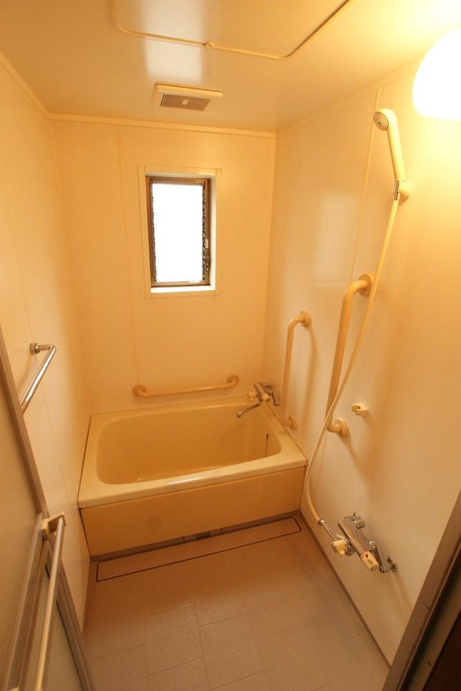 Bathroom. It will be 1 square meters or more of the bathroom.