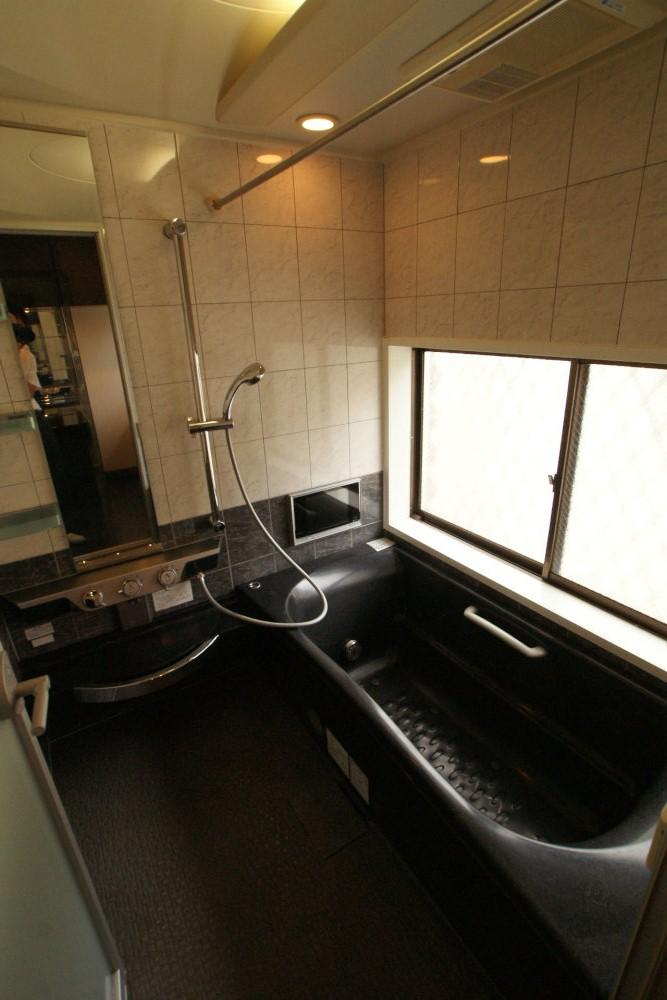 Bathroom. It will be 1 square meters or more of the bathroom.