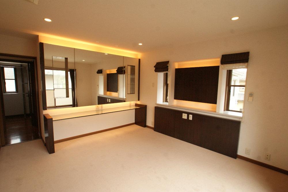 Living. Heisei 7 years at that time is a custom home.