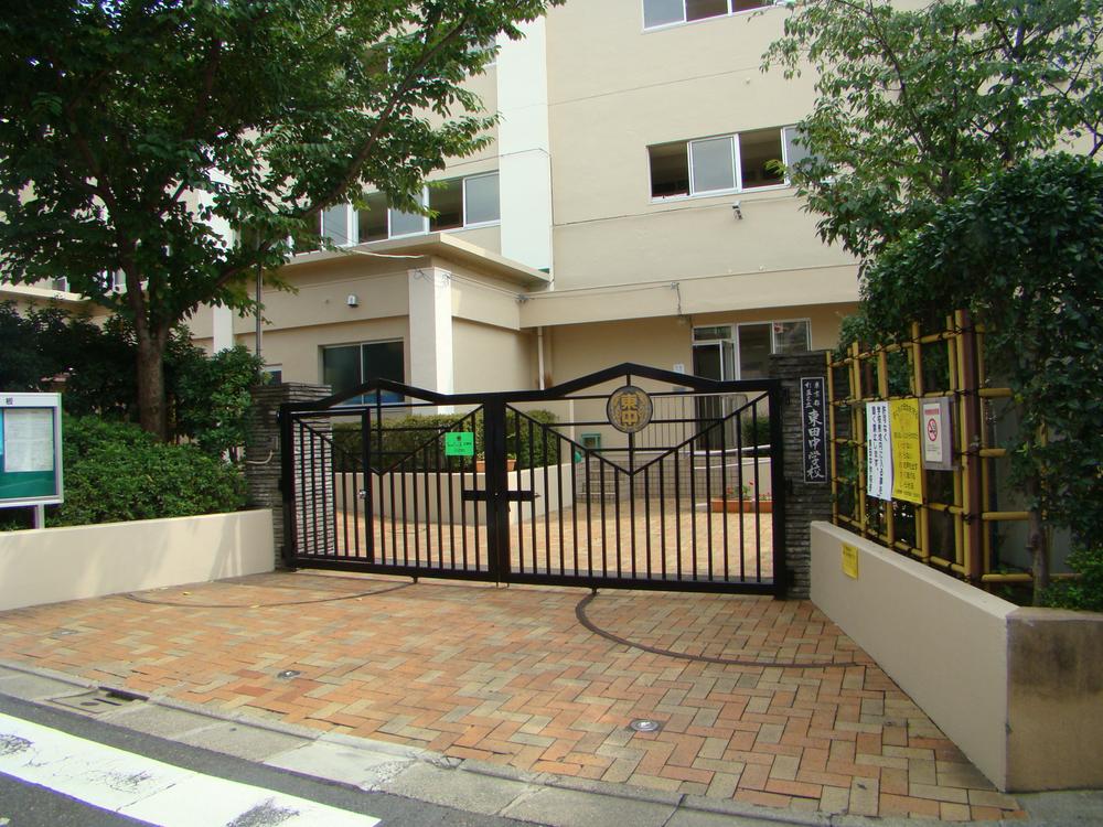 Junior high school. 655m to Suginami Ward Higashitanaka school