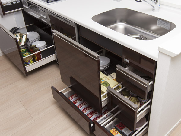 Kitchen.  [Bull motion function with slide storage] Adopt an easy-sliding housing eject cooking appliances such as pot class is. Since sliding on also out easily things back, It closes smoothly with soft-close specification.
