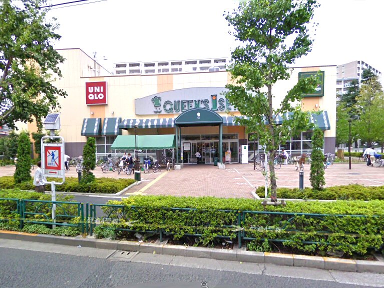 Shopping centre. 673m to UNIQLO Queens Isetan Suginami Momoi store (shopping center)