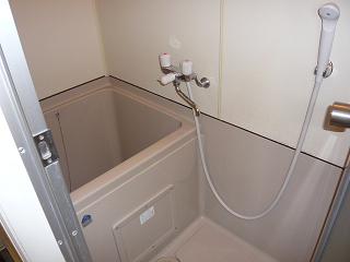 Bath. Separate photo  ☆ Bathtub, but it is a compact, Bathroom of the hot water supply equation ・  ・  ・  ☆ 