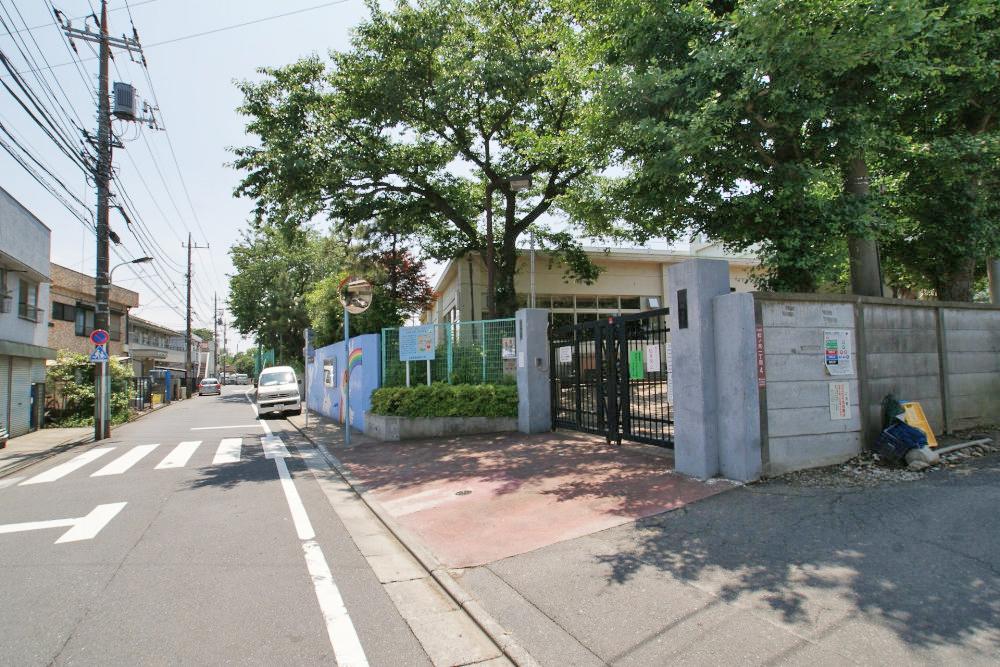 Junior high school. 508m to Suginami Ward pine tree junior high school