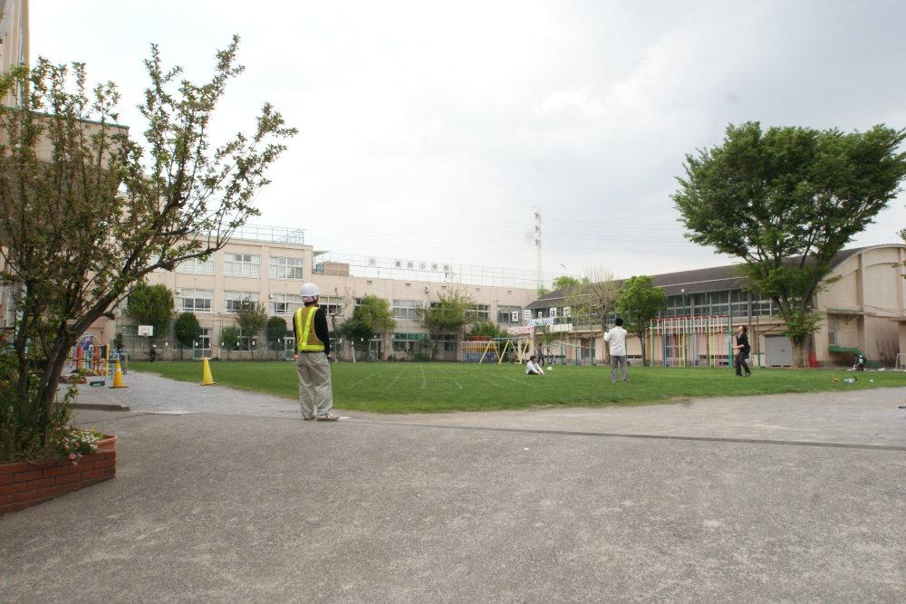 Primary school. 771m to Suginami Ward Higashida Elementary School
