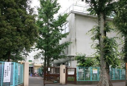 Primary school. Takaidohigashi until elementary school 480m