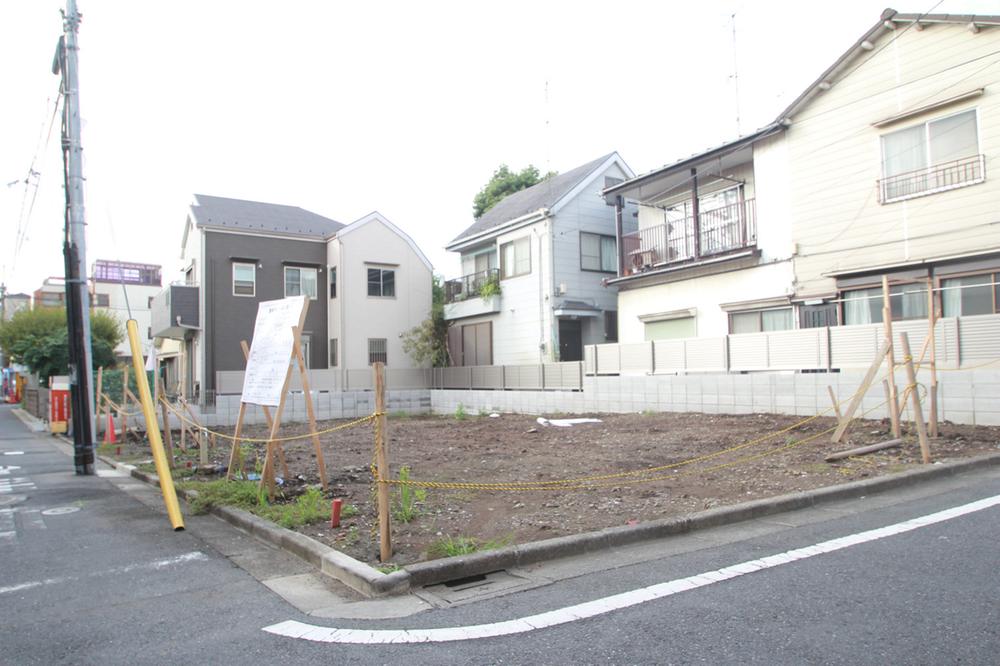 Local appearance photo. Firmly corner lot. Please visit in conjunction with the construction example. 
