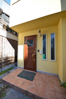 Entrance. Entrance porch