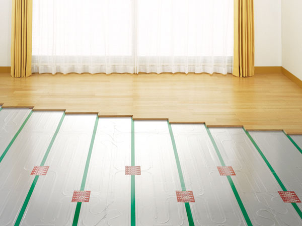 Other.  [Hot water floor heating] living ・ The dining, Adopt a floor heating. It is a heating system to warm the comfortably interior from the ground by using a hot water. (More than the published photograph of the same specifications)