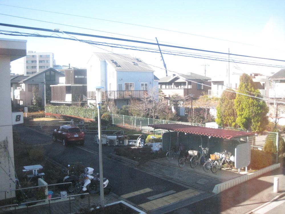 View photos from the dwelling unit. View from the site (December 2013) Shooting