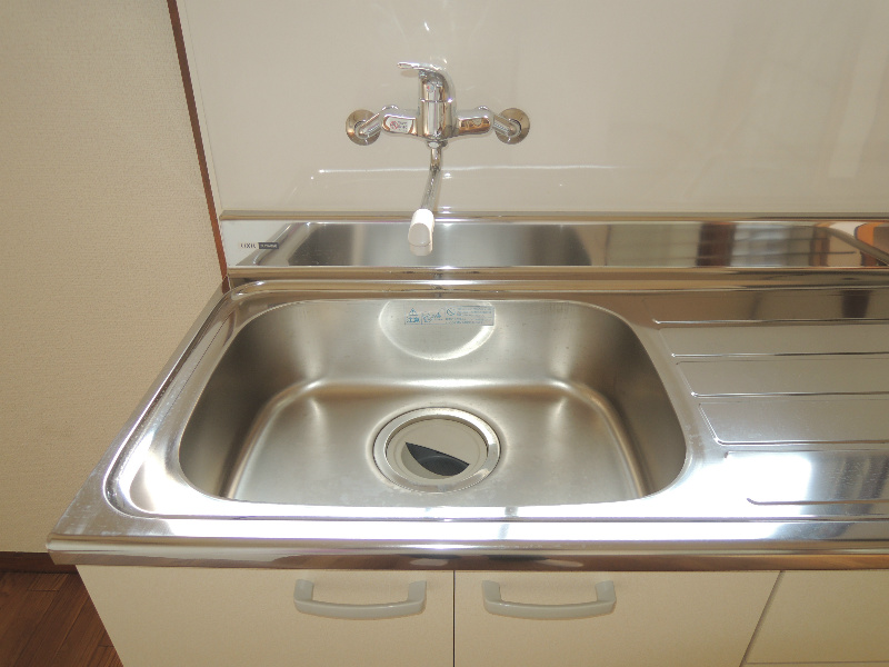 Kitchen. New sink ☆