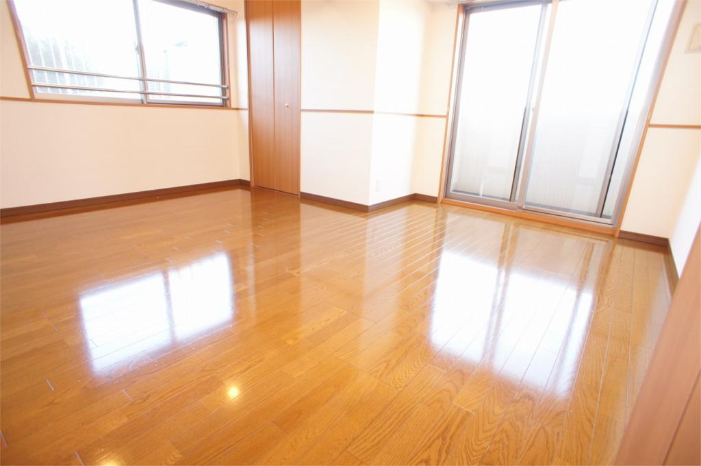 Other room space. 10.7 is a tatami bedroom!