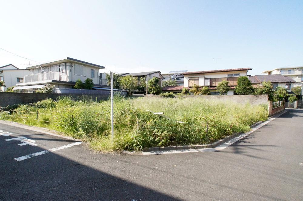 Local land photo. It has taken from the southeast Kadokawa. Both the two directions is 5m road