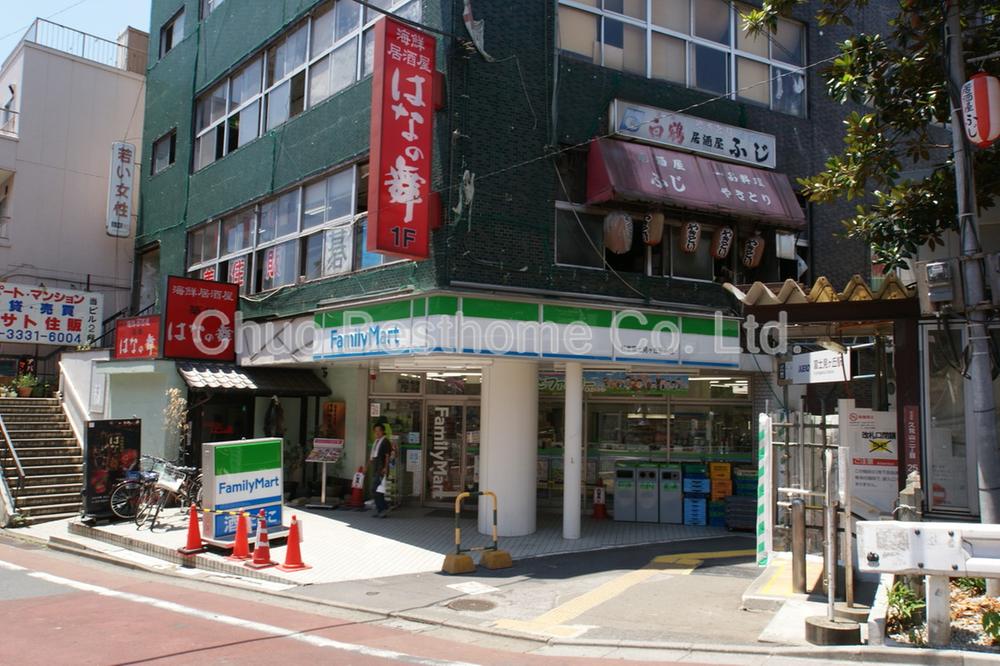 Convenience store. 529m to FamilyMart Suginami Fujimigaoka Ekimae