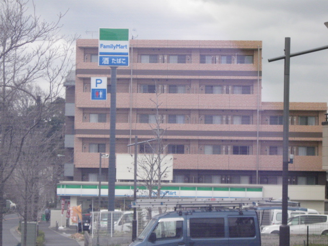 Convenience store. 690m to Family Mart (convenience store)