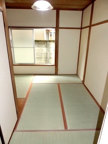 Living and room. 1F Japanese-style room