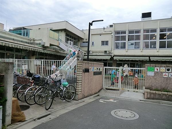 Junior high school. Amanuma 181m to nursery school