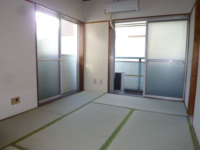 Living and room. Room of calm Japanese-style room