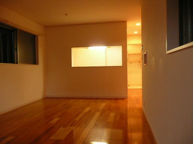 Living. Indoor (11 May 2013) Shooting