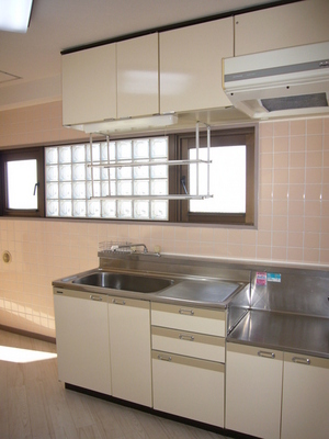 Kitchen. Akaritori window is attached to the kitchen!