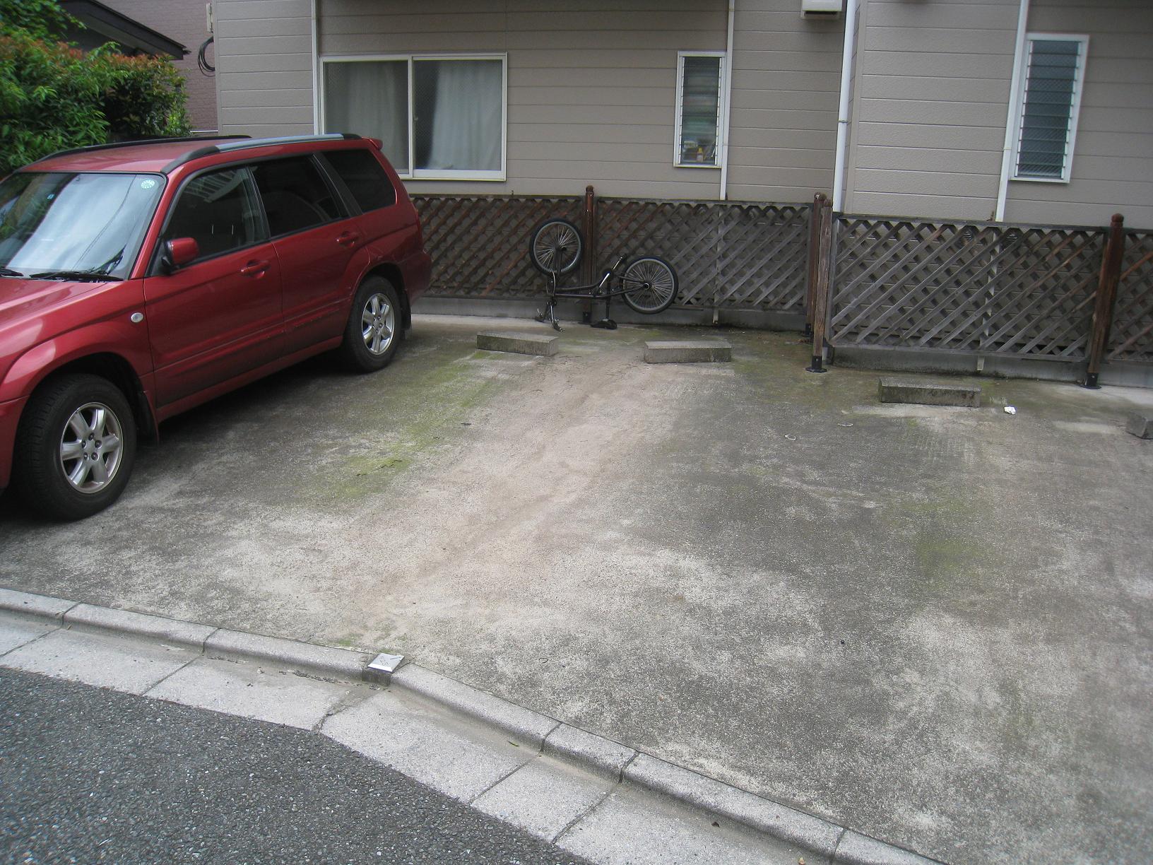 Parking lot. On-site parking sky there