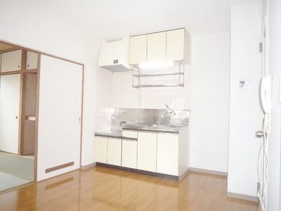 Living and room. dining kitchen ☆