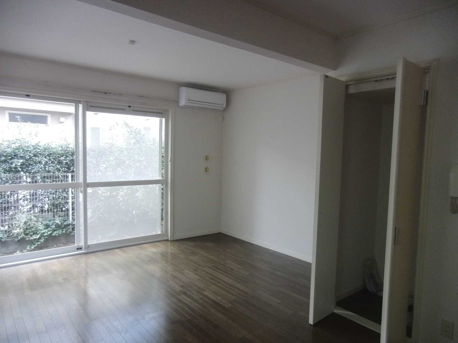 Living and room