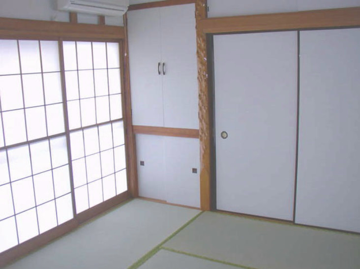 Balcony. Japanese-style room, which was wrapped in the warmth of the sum