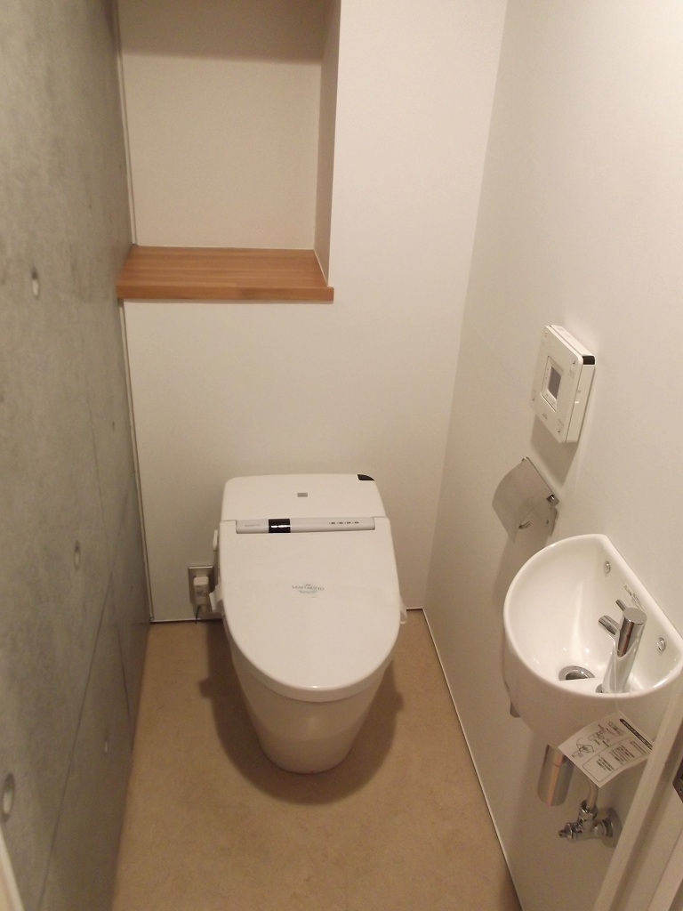 Toilet