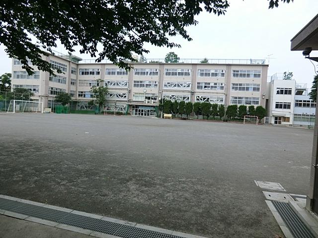 Junior high school. 529m to Suginami Ward Nishinomiya Junior High School