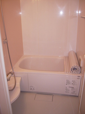 Bath.  ◆ Bathroom Dryer ・ With reheating hot water supply ◆