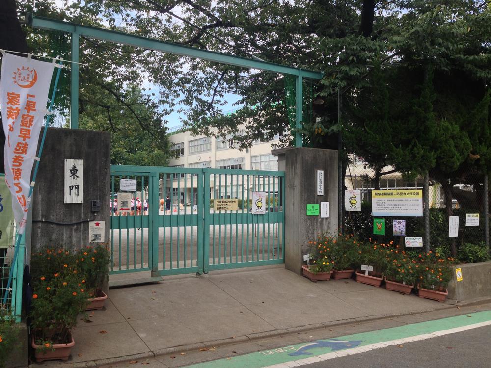 Primary school. 619m to Suginami Ward Mitani Elementary School