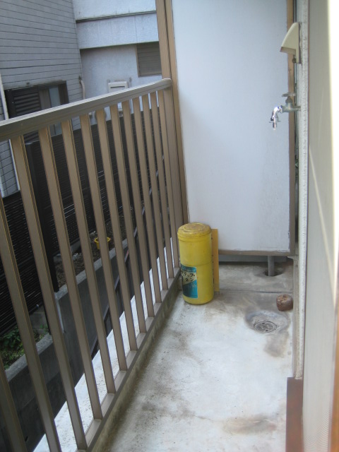 Other Equipment. Veranda Laundry Area