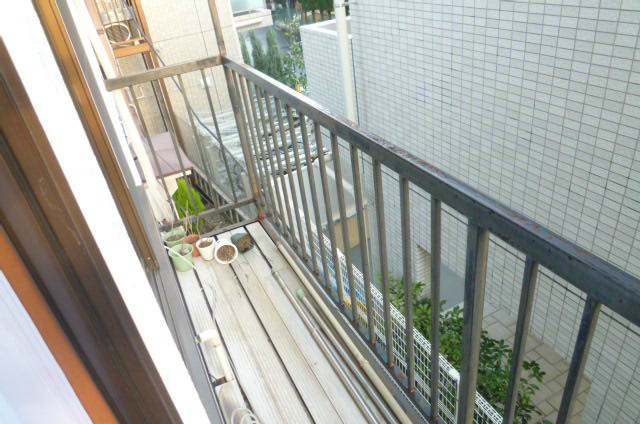 Balcony. Facing south