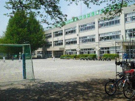 Primary school. Mitani 50m to elementary school
