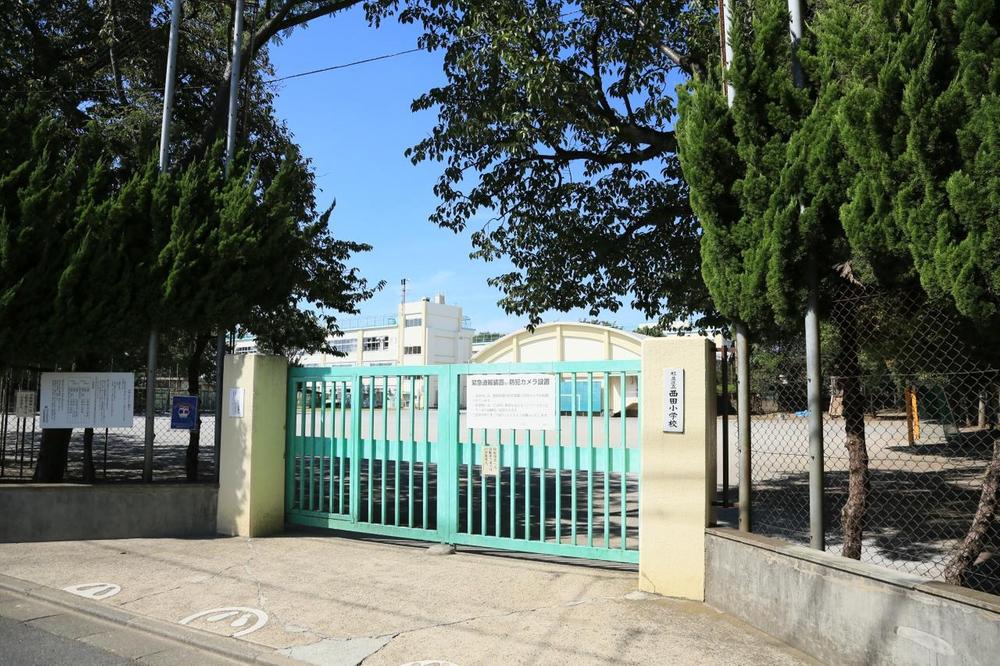 Primary school. Is a living environment that is suitable for raising children of a 1-minute walk from the 60m elementary school to Nishida Elementary School. 