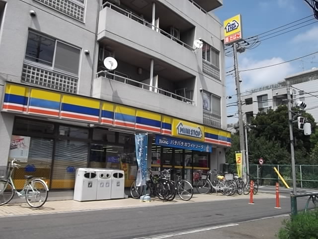 Convenience store. MINISTOP Kamiigusa store up (convenience store) 5m