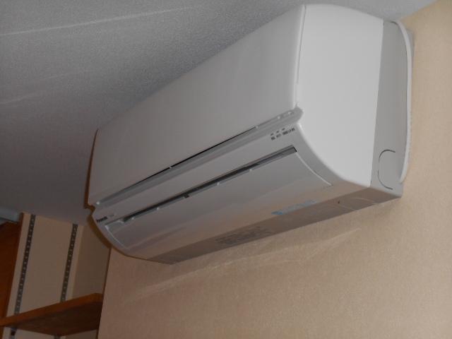 Cooling and heating ・ Air conditioning. It was air conditioning installation!